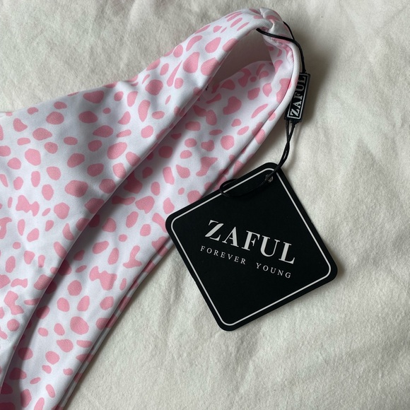 Zaful Pink Cow Print Bikini - Picture 4 of 5